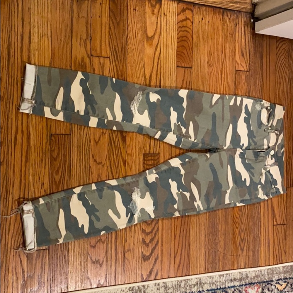 Mother Denim Camo Print Jeans Size 24